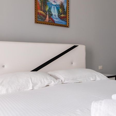 Hotel Artur2 Ksamil Eksteriør billede